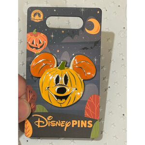 Disney Halloween Pumpkin Mickey Mouse Pin